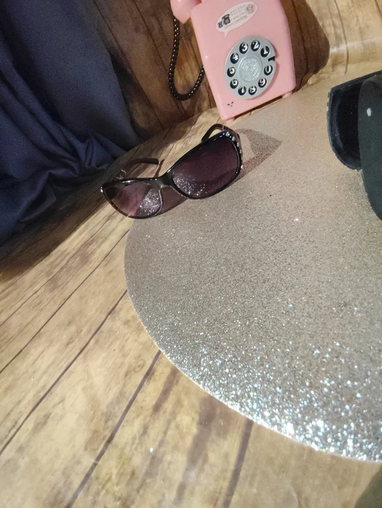 Vintage DG Black Eyewear And Case with Gold Logo. - Picture 7 of 7